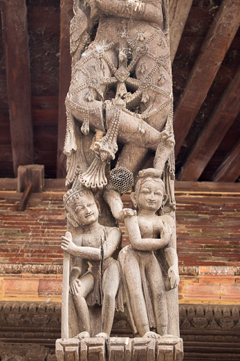 The wooden struts of Indreshwar Mahadev Temple.