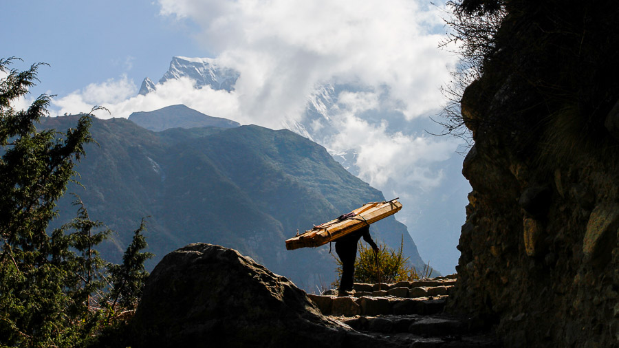 Porters, the super heroes of  the mountains