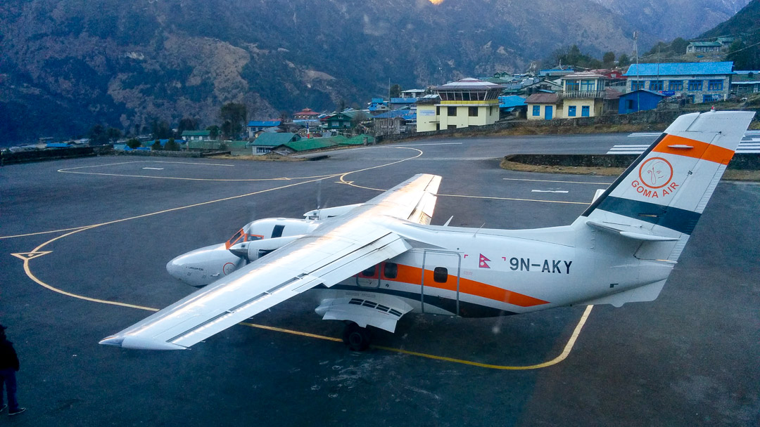 lukla flight