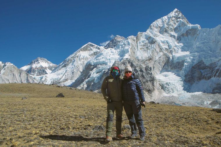 trekkers at kala Patthar
